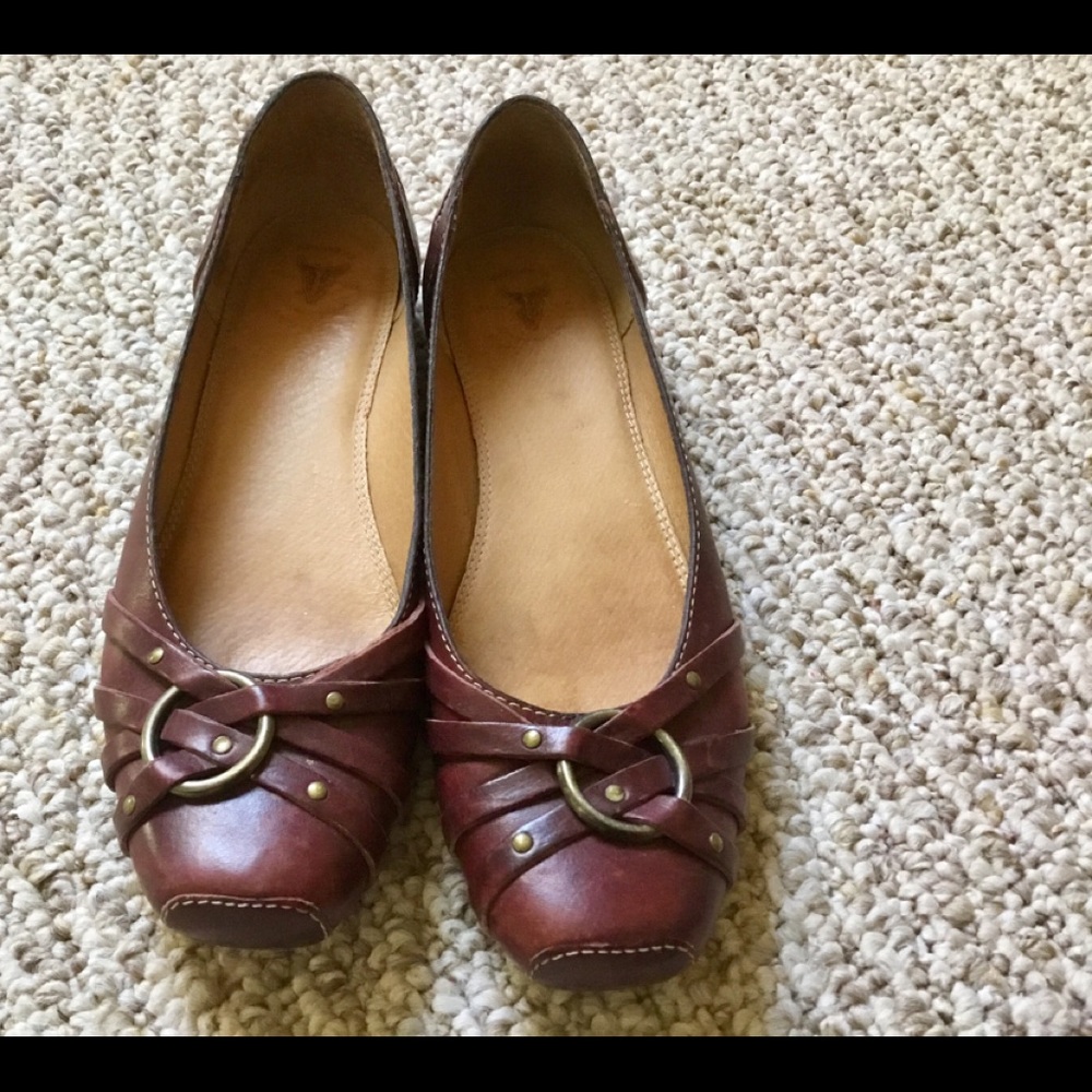 Frye burgundy flats